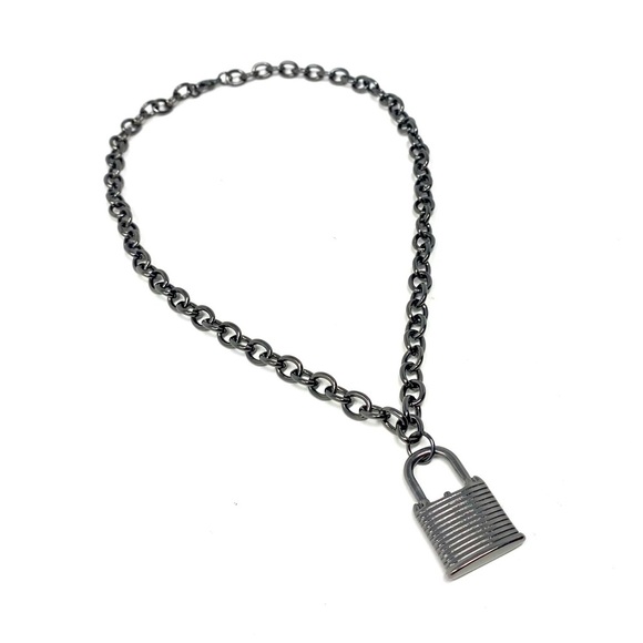 New Free People Black Silver Chain Lock Necklace - Picture 3 of 5
